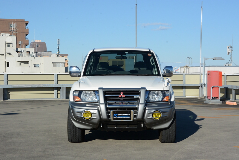 Turbo Diesel V68W 3-door Pajero! Stunning!