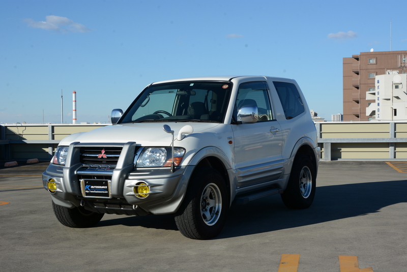 Turbo Diesel V68W 3-door Pajero! Stunning!