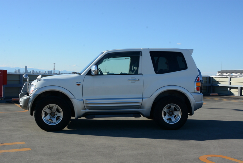 Turbo Diesel V68W 3-door Pajero! Stunning!