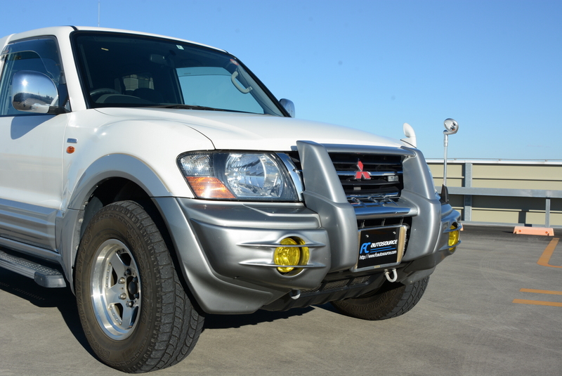 Turbo Diesel V68W 3-door Pajero! Stunning!