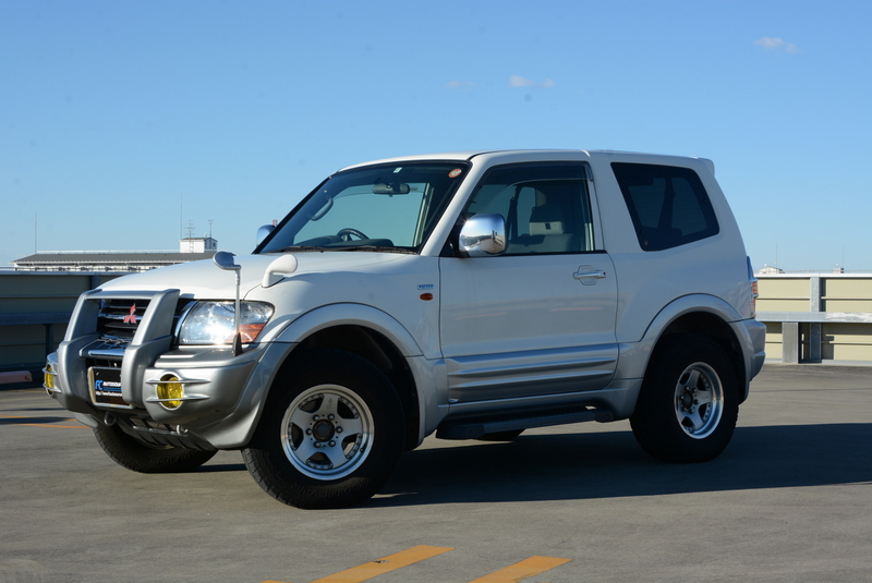 Turbo Diesel V68W 3-door Pajero! Stunning!