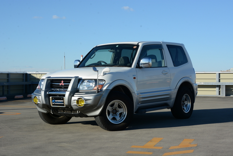 Turbo Diesel V68W 3-door Pajero! Stunning!