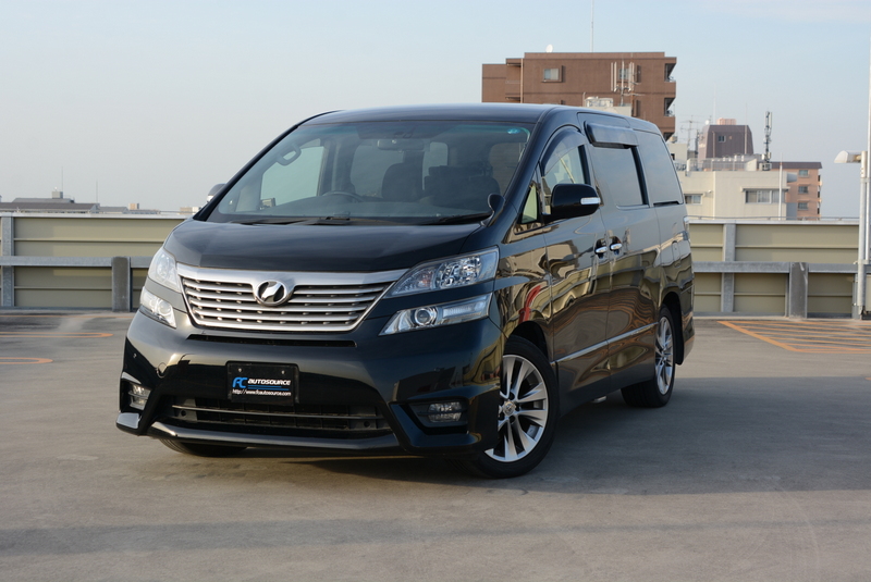 Toyota Vellfire Luxury People Mover!