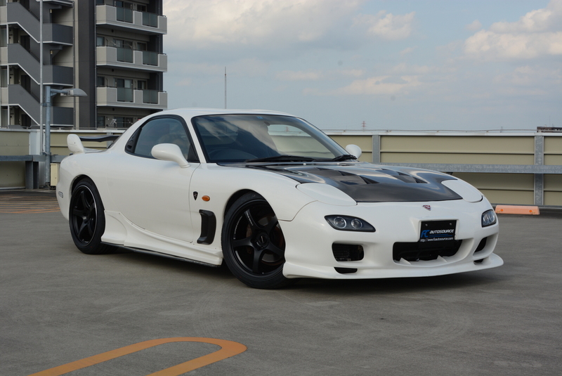 FD3S RX-7 Type RB Panda black/white with mods!