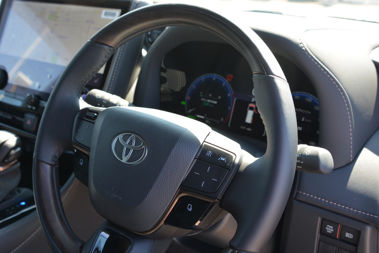 Toyota 40 series New Alphard Hybrid