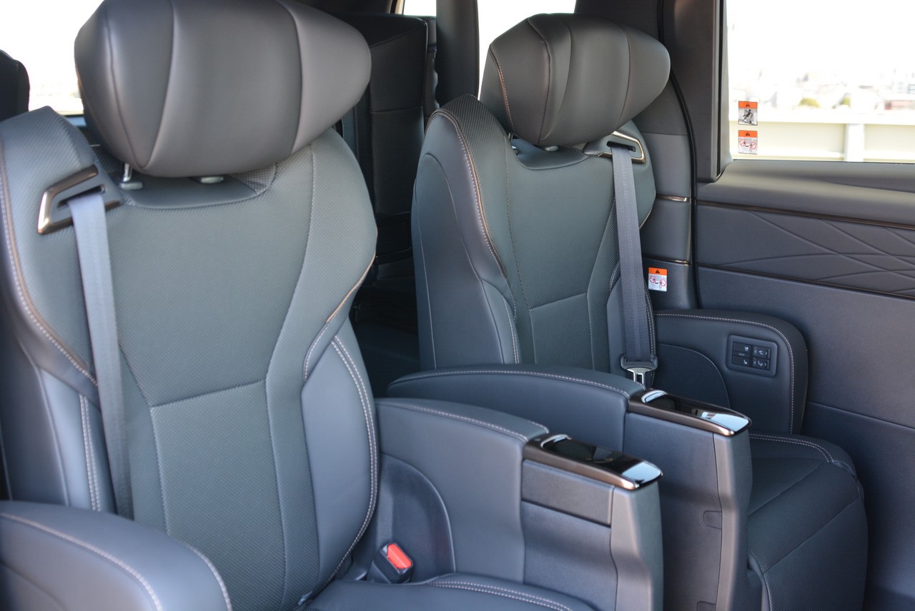 Toyota 40 series New Alphard Hybrid