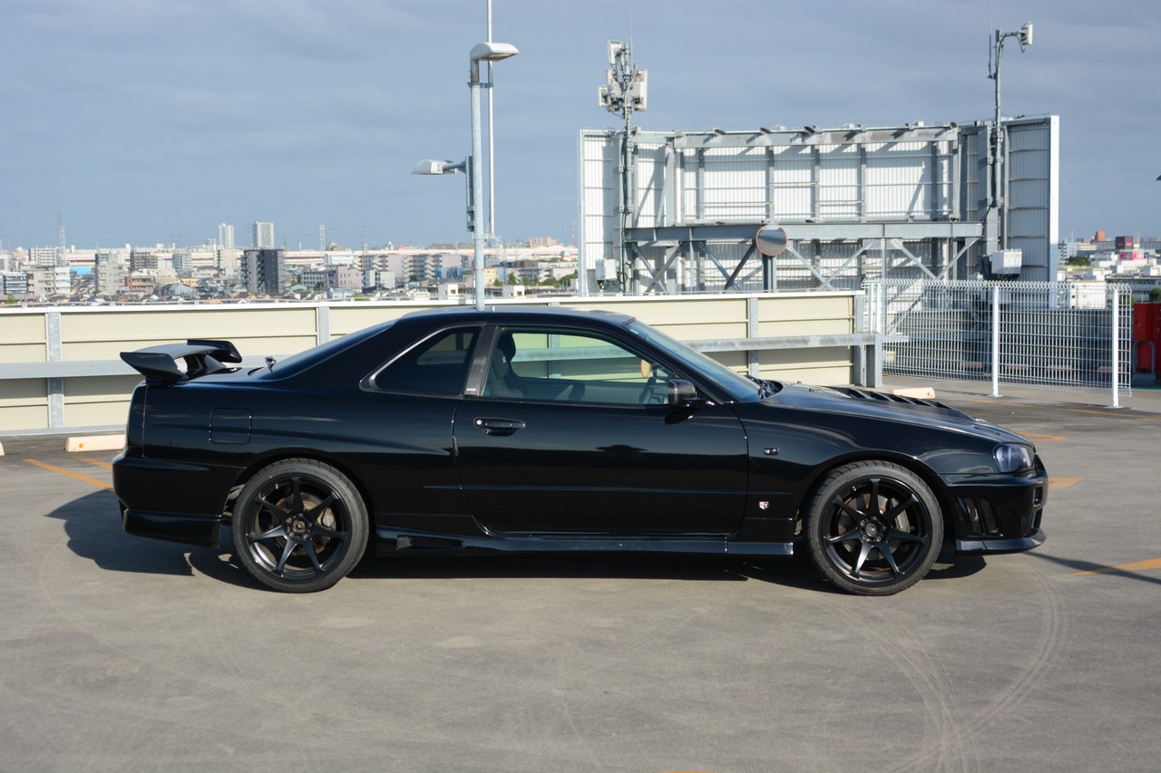 Nismo R34 Skyline Blackbird!