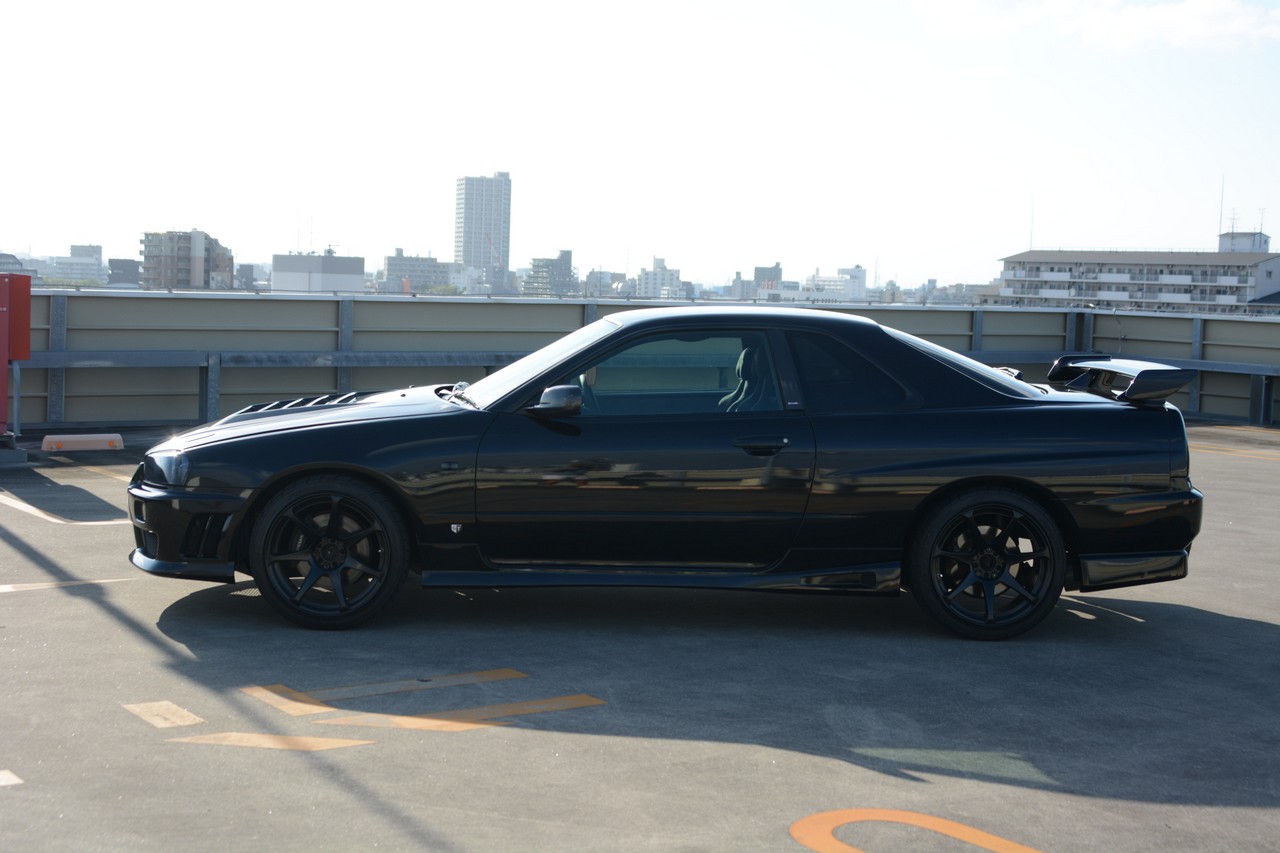 Nismo R34 Skyline Blackbird!
