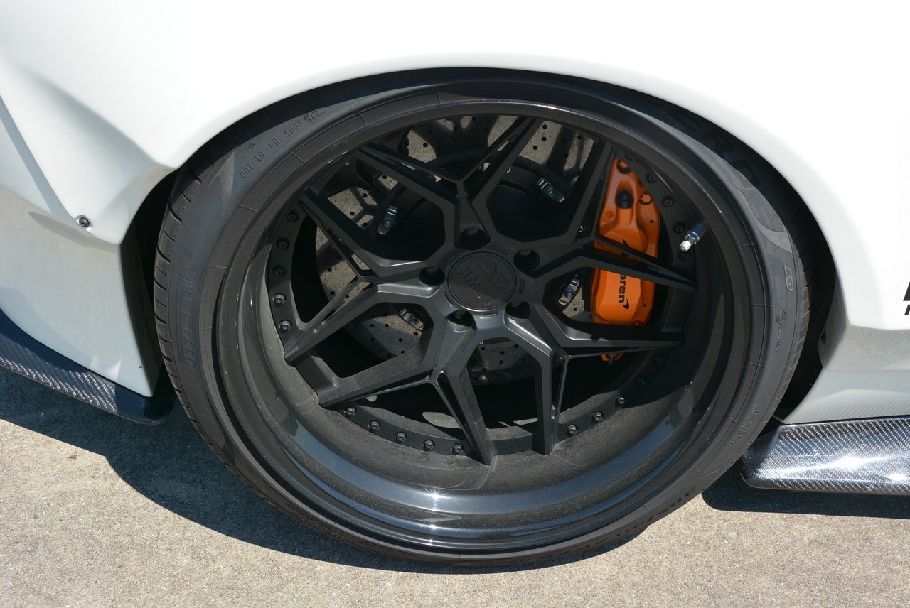 McLaren 650S Spider with Liberty Walk Widebody kit! Carbon Ceramic Brakes! Front Lifting system!