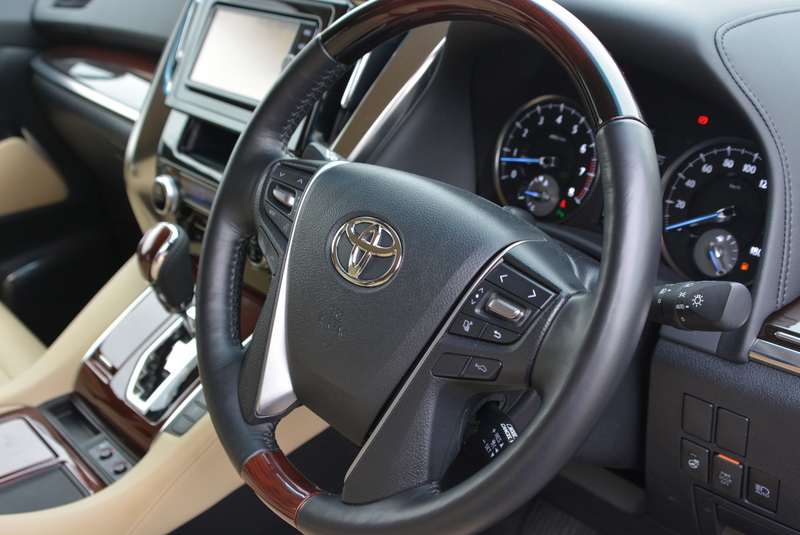 30 Series Toyota Alphard 3.5GF 4WD 